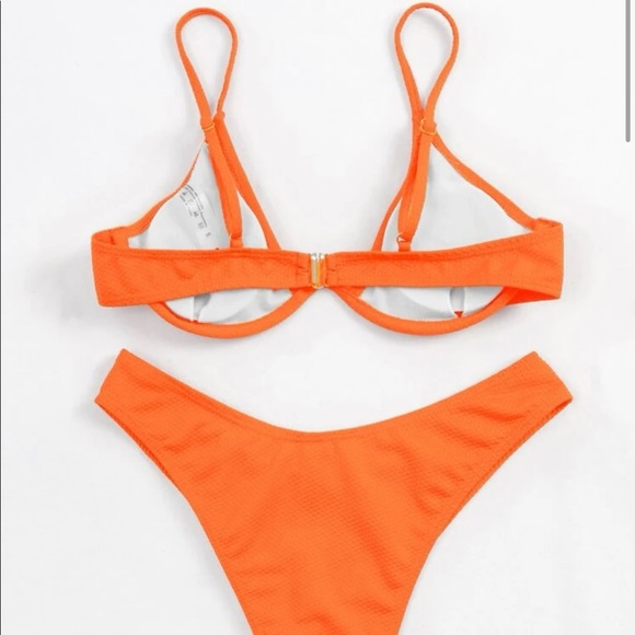 SHEIN Plain Textured Underwire Bikini Swimsuit - Size L - Colour Orange - Picture 2 of 4